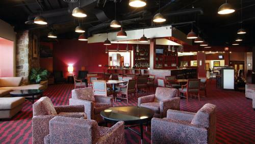 Crowne Plaza Hotel Grand Rapids - Airport