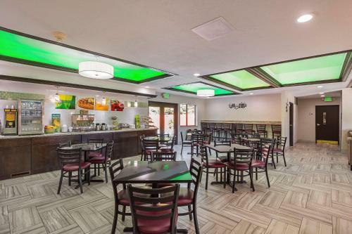 Hotel Quality Inn & Suites Holland