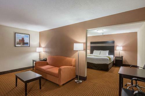 Hotel Quality Inn & Suites Holland