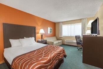Motel Baymont Inn And Suites Midland