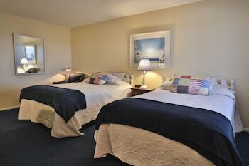 Posada Bay Inn Of Petoskey