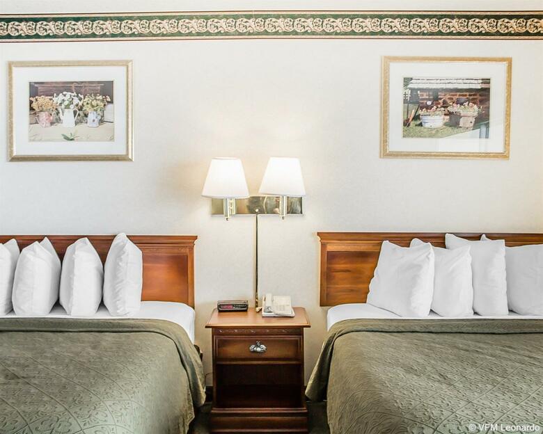 Hotel Quality Inn Lakefront