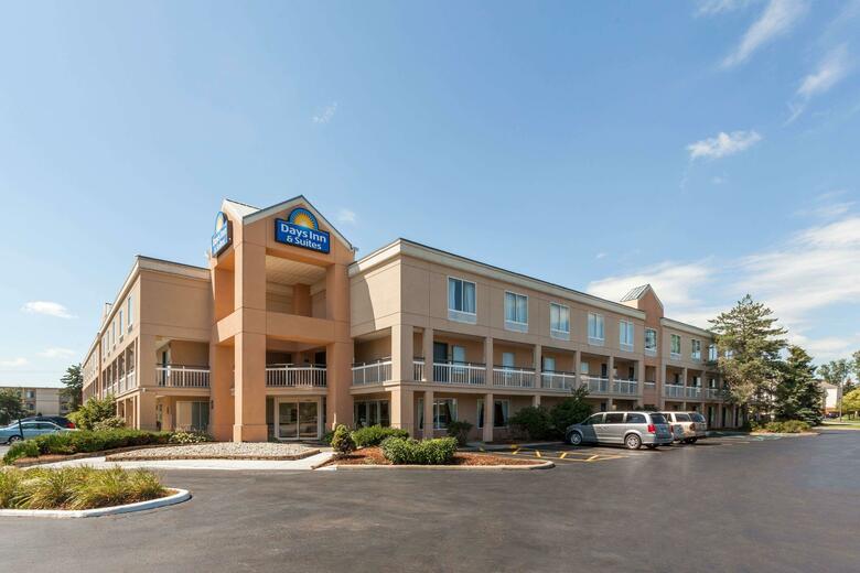 Hotel Days Inn & Suites By Wyndham Warren