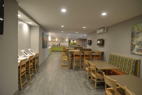 Hotel Country Inn & Suites Duluth North