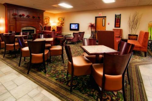 Centerstone Plaza Hotel Soldiers Field