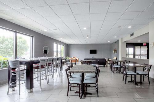 Hotel Econo Lodge Holly Springs
