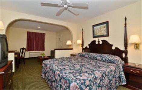 Motel America Best Value Inn & Suites Moss Point