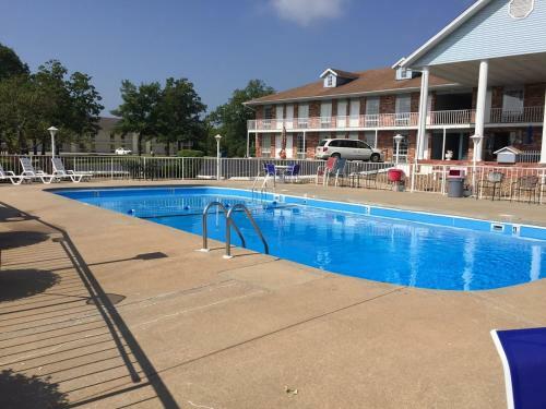 Motel Twelve Oaks Inn