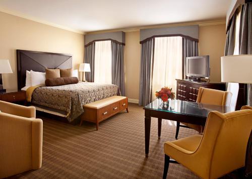 Chase Park Plaza Hotel