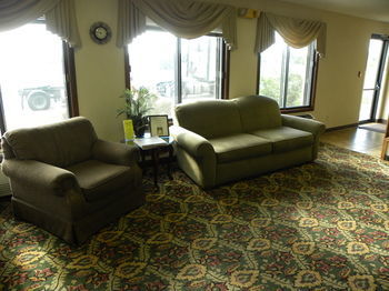 Hotel New Victorian Inn & Suites Kearney