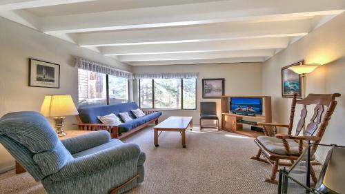 Lake Village 138