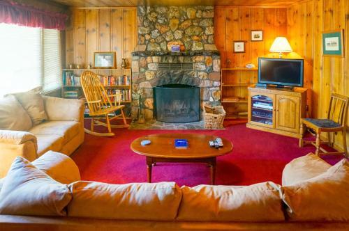 Zephyr Cove Cabin