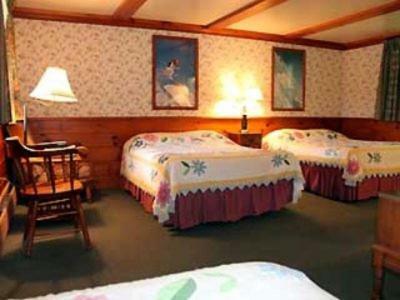 White Trellis Motel