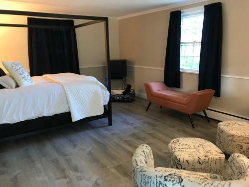 Clarendon Motel