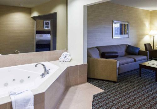 Hotel Fairfield Inn & Suites Somerset