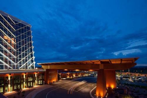 Hotel Isleta Resort & Casino