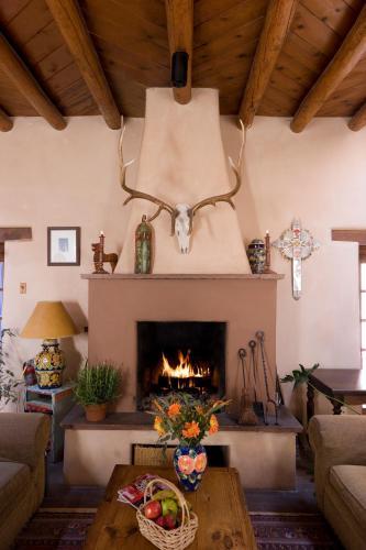 Hacienda Nicholas Bed & Breakfast