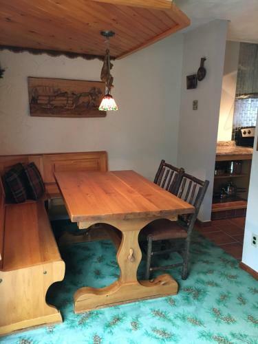 Alpine Rentals - Cottage