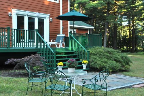 Bass Manor Bed And Breakfast & Art Museum