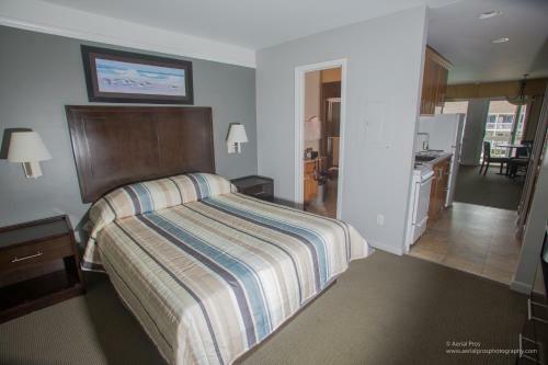 Hotel Royal Atlantic Beach Resort
