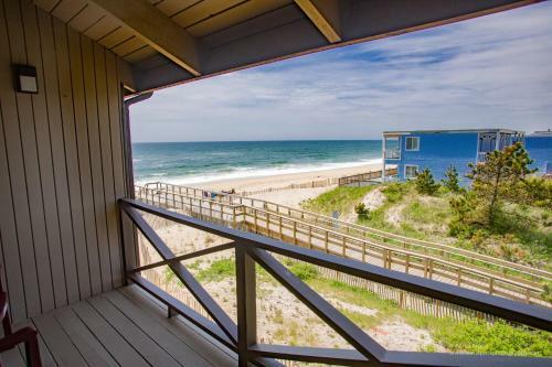 Hotel Royal Atlantic Beach Resort