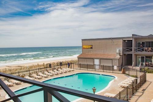 Hotel Royal Atlantic Beach Resort