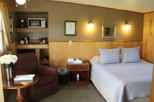 Hotel All Seasons Inn