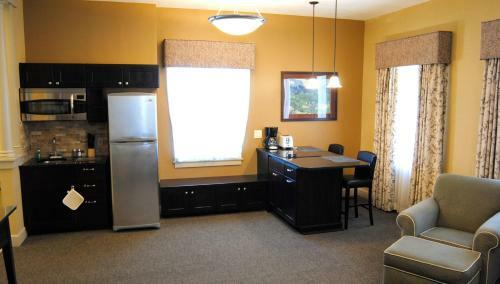 Posada The Parker Inn And Suites
