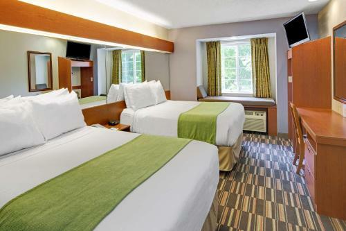 Hotel Microtel Inn & Suites By Wyndham Cherokee