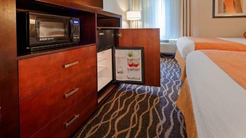 Hotel Best Western Plus Suites Greenville