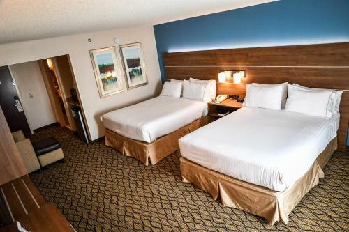 Holiday Inn Express Hotel & Suites - Concord