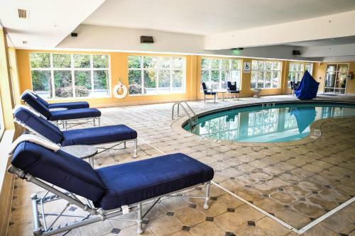 Holiday Inn Express Hotel & Suites - Concord
