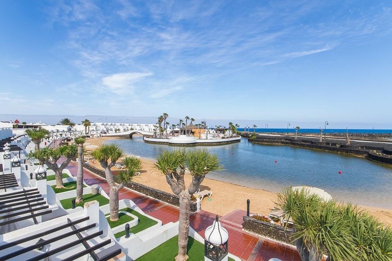 Apartamentos Sands Beach Resort
