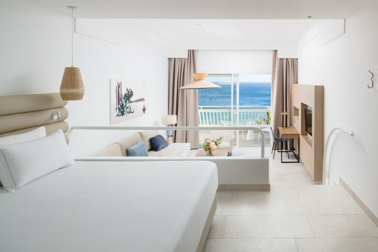 Hotel Suite Fariones Playa