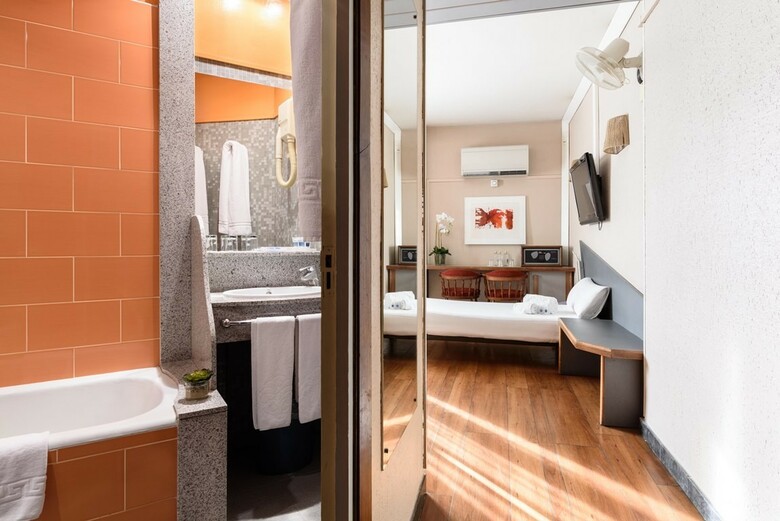 Hotel Crisol Quindos