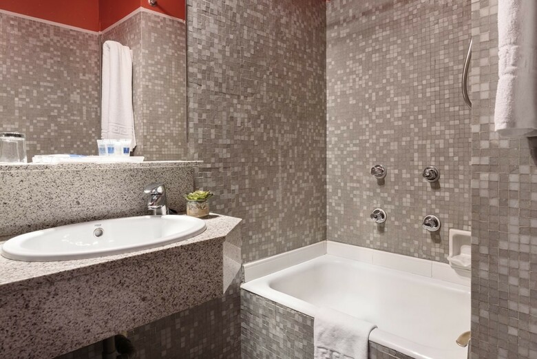 Hotel Crisol Quindos