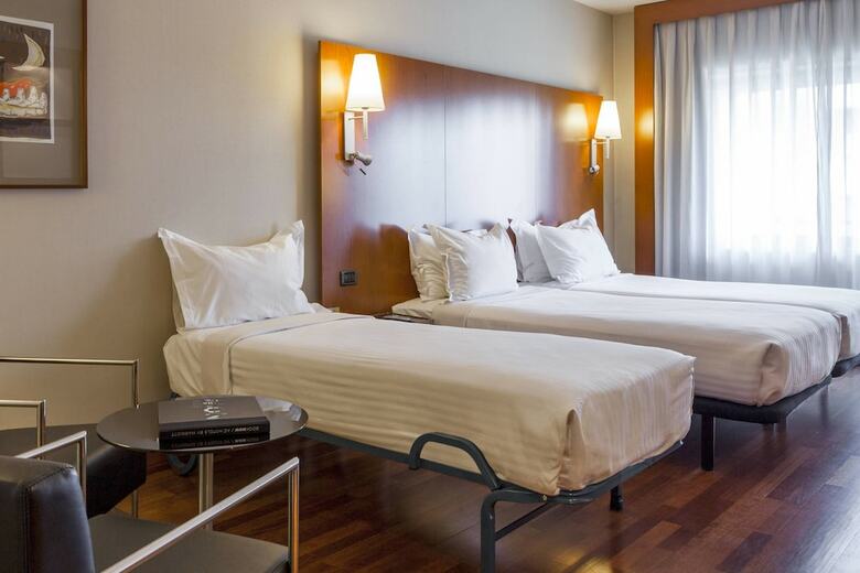 AC Hotel Le�n San Antonio By Marriott