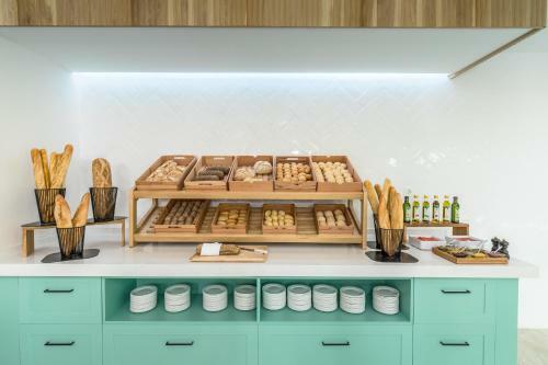 Hotel Barcel� Ponent Beach