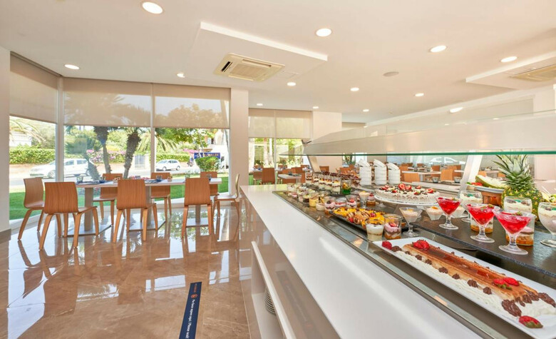 Hotel Globales Cala Bona Suites Globales