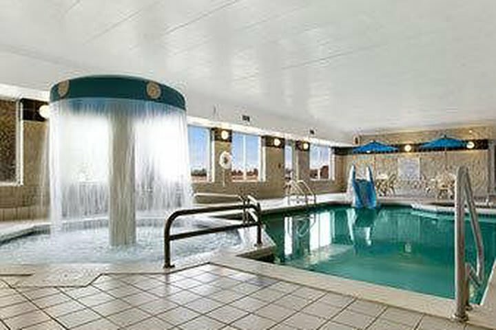 Hotel Baymont Inn & Suites (wahpeton)