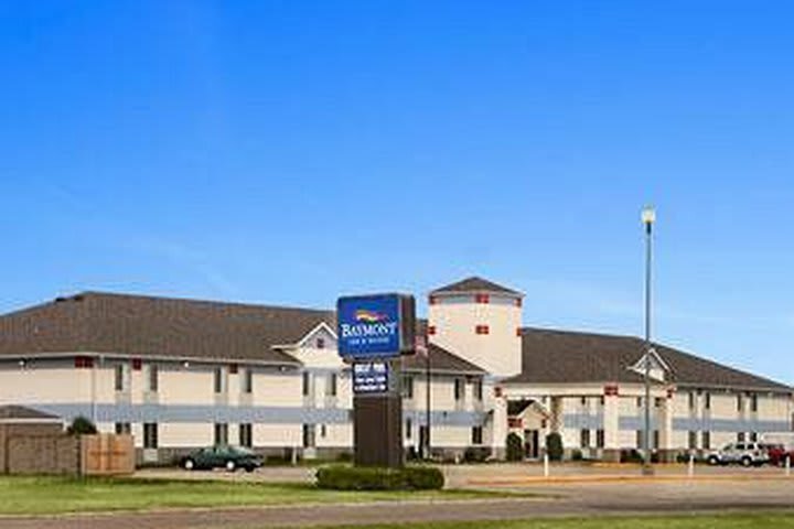 Hotel Baymont Inn & Suites (wahpeton)