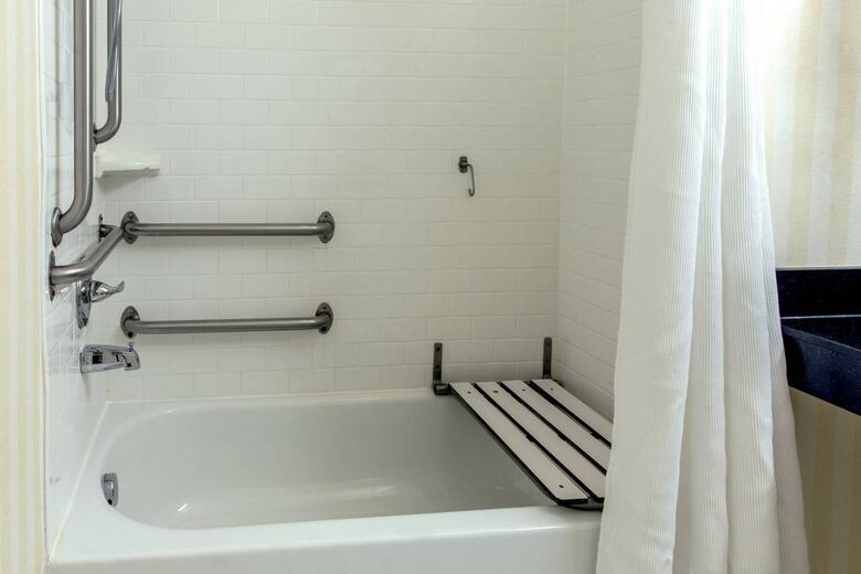 Hotel Fairfield Inn & Suites Canton