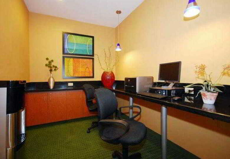 Hotel Fairfield Inn & Suites Canton