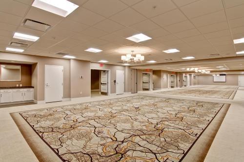 Hotel Homewood Suites By Hilton Cincinnati-downtown