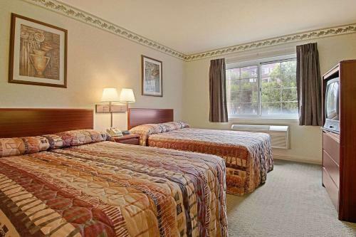 Hotel Days Inn Of Lakewood