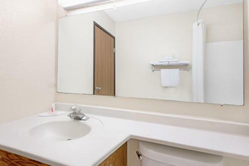 Hotel Super 8 - Kent