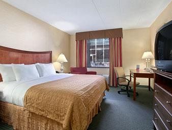 Ramada Toledo Hotel And Conference Center