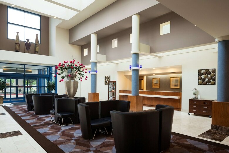 Radisson Hotel At The University Of Toledo