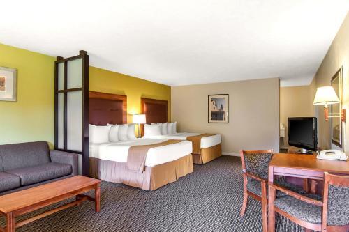 Hotel Quality Inn & Suites At Coos Bay