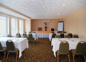 Hotel Comfort Inn At Newport Beach
